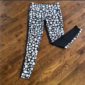 Onzie Full Length Skull Leggings Hot Yoga Bikram Two Toned Moisture Wicking Soft